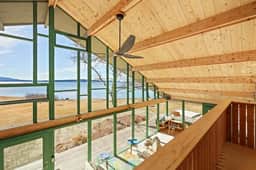 Starr House · Oak Point Bluff! Oceanfront!