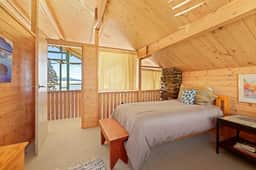 Starr House · Oak Point Bluff! Oceanfront!