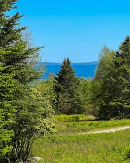 Seaview · Spectacular Ocean View/Whole-House AC/Firepit/Decks