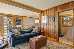 Berry Cove Cottage · Berry Cove Cottage-Oceanfront!