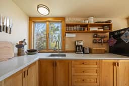 Berry Cove Cottage · Berry Cove Cottage-Oceanfront!