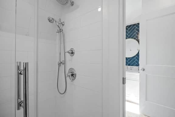 Lone Star · Lone Star-New! Sleep 8 in Seal Harbor!