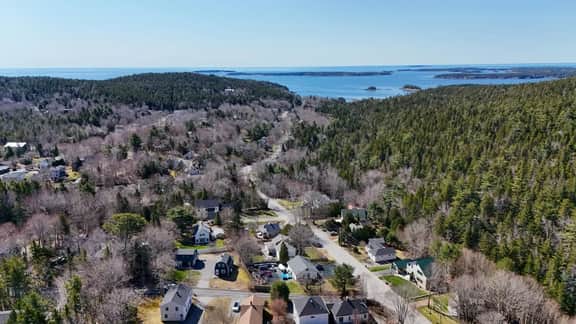 Lone Star · Lone Star-New! Sleep 8 in Seal Harbor!