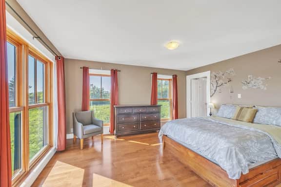Fox Beach House · Fox Beach House! Oceanfront home, sleeps 10!