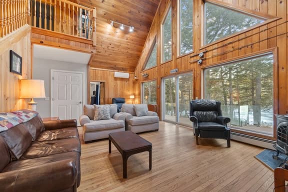 Branchview Shores · Branchview Shores-Lakefront!