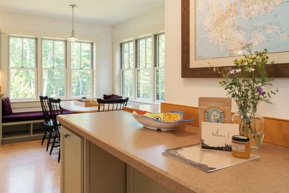 Wonderland Home · Wonderland Home | 2BR retreat, mins to Acadia