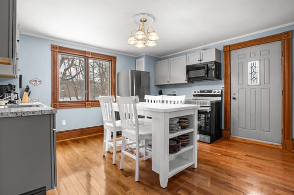 Gateway Retreat-New, In town!